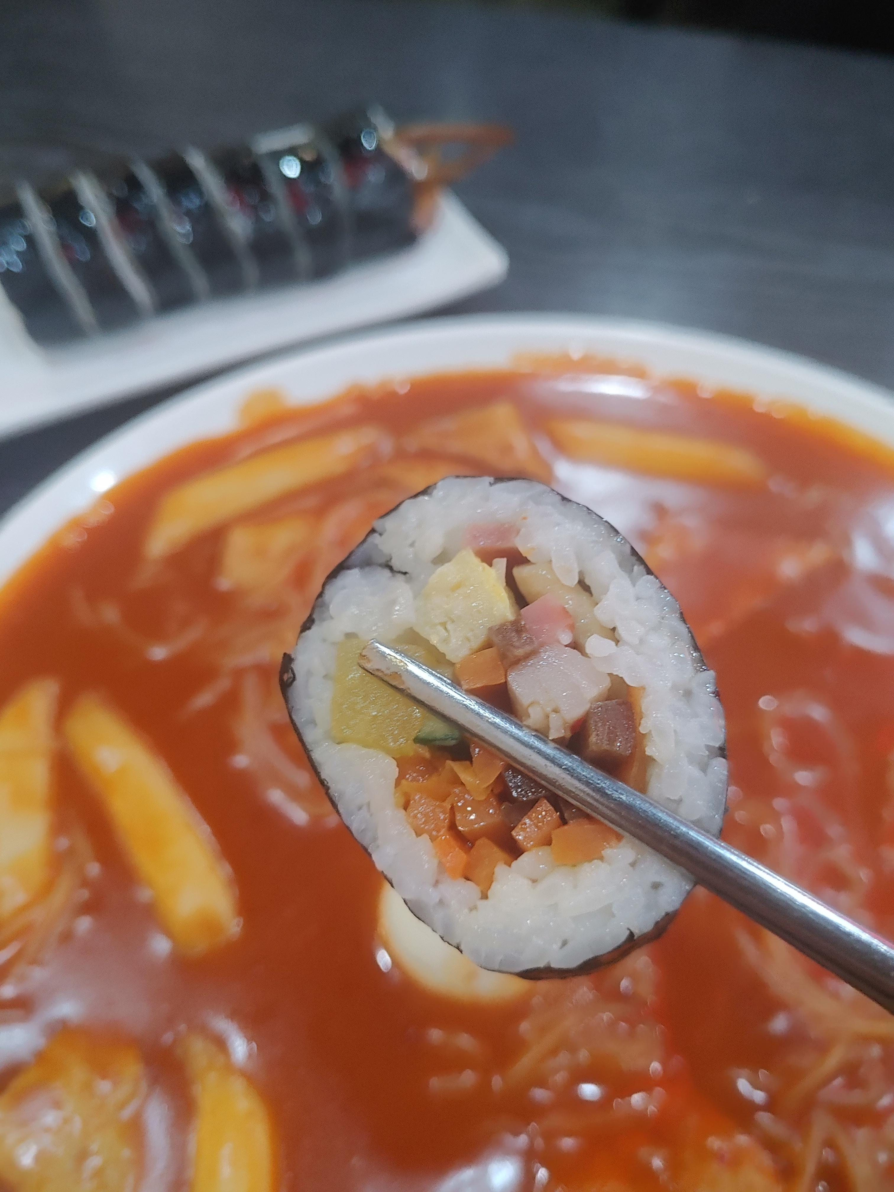  부평시장역맛집 메가 김밥에서 쫄볶이까지 후기