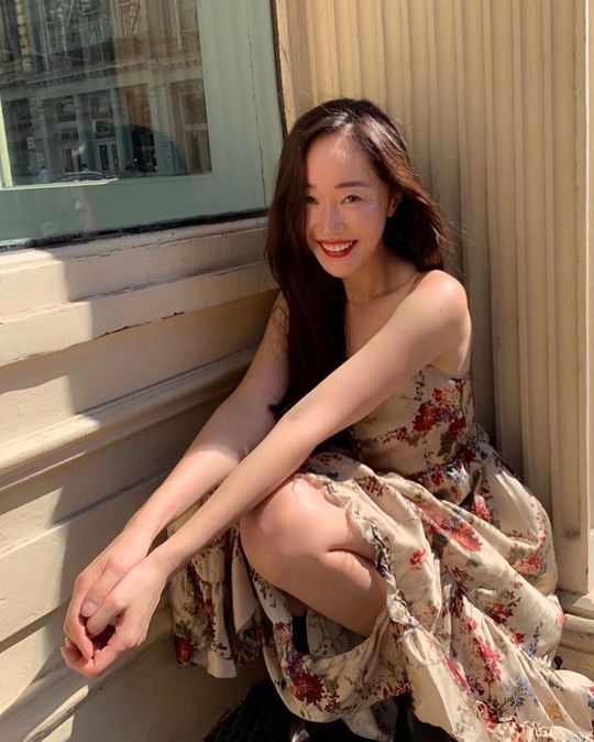 배우 엄지원