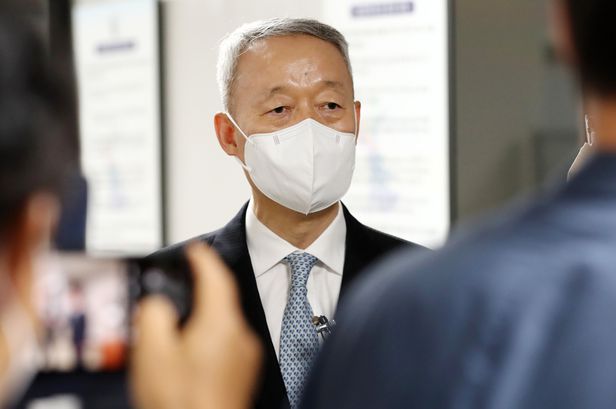  檢 블랙리스트 의혹 백운규 전 장관 구속영장 청구 기관장 13명 사직 종용 내부 인사 취소 지시 혐의 직권남용권리행사방해 문재인 정부 정체성의 핵심 발전소 사장 4명 불러 사표받아
