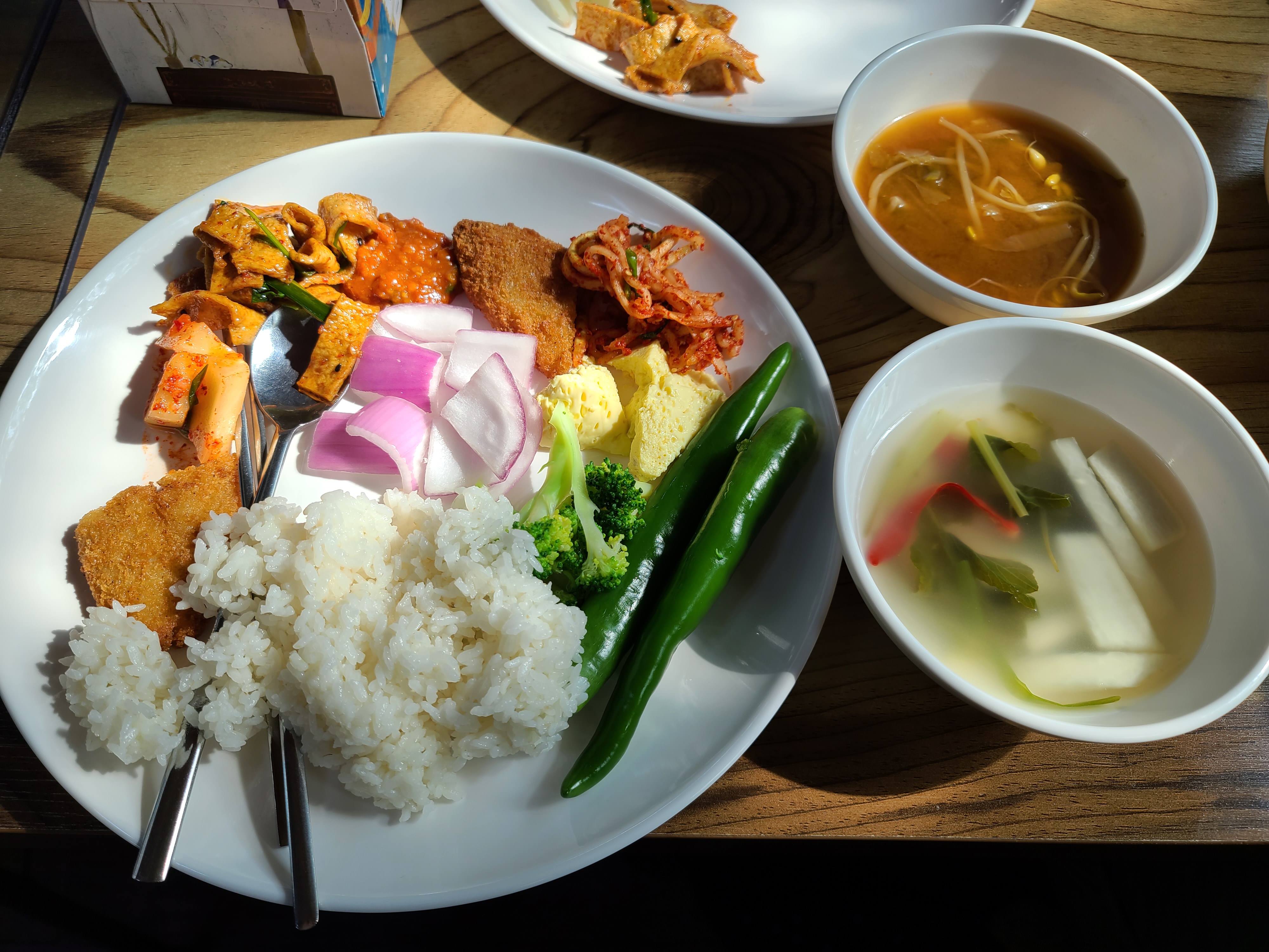  아산 산장식당 한식뷔페 맛있는 점심 식사 한끼 어때요