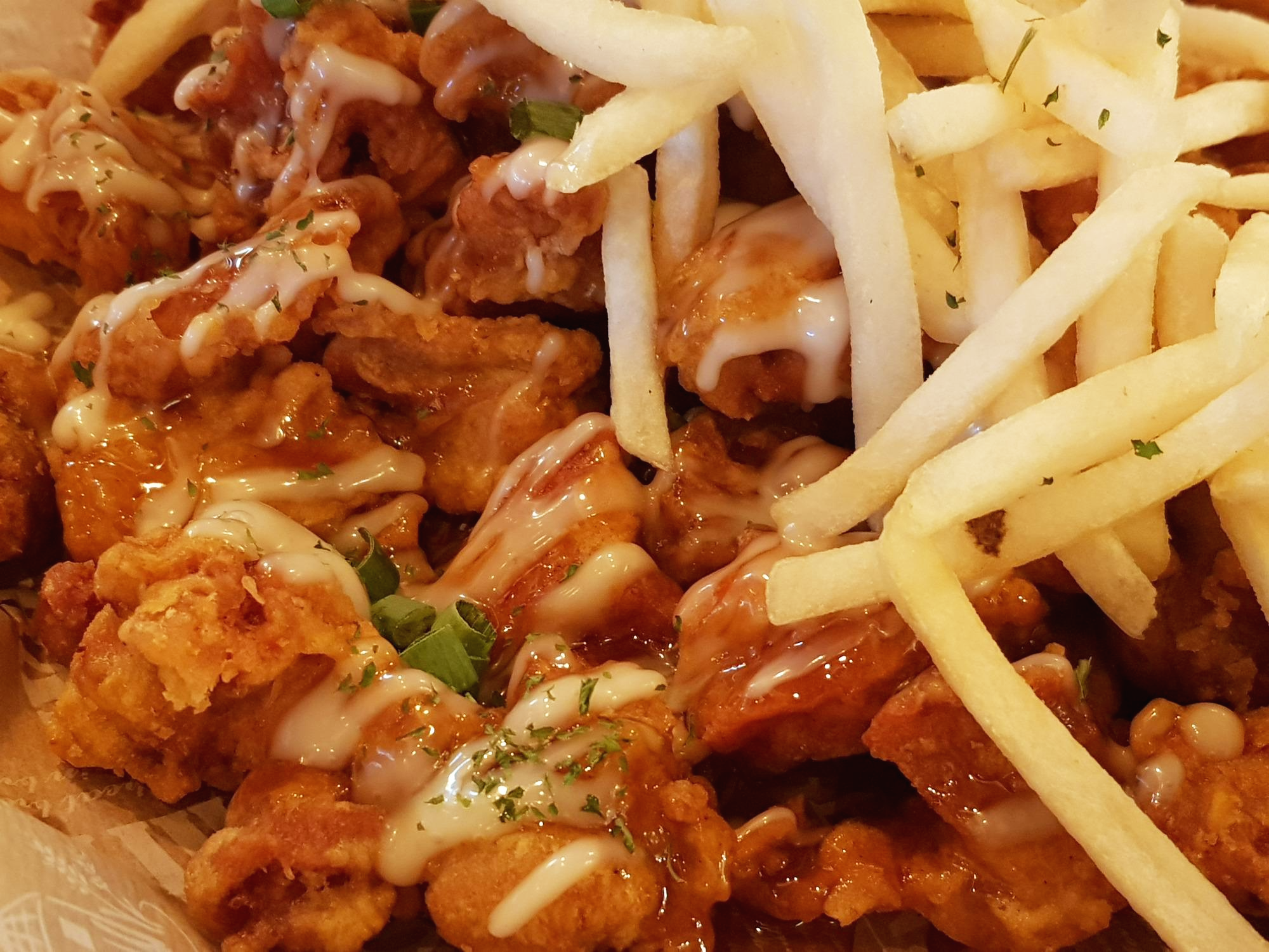  내돈내산 부산 신평맛집, 신평에서 치킨을 먹고싶다면 닭썸 신평점에서