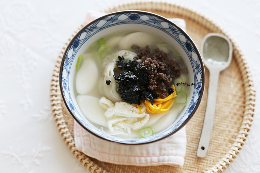 떡국 소고기 꾸미 만들기 소고기떡국 끓이는법 경상도식 41