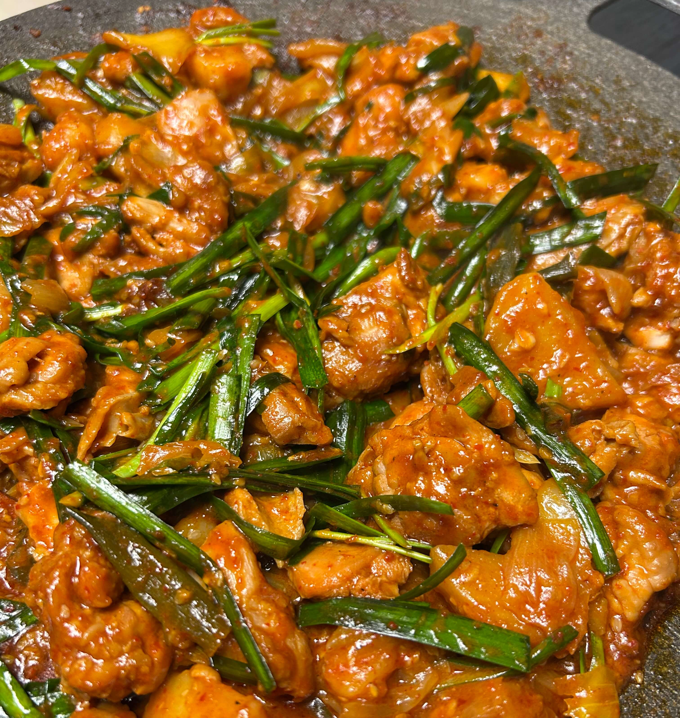#춘천닭갈비 #닭갈비레시피 #집밥레시피 #만능양념장 #간편요리 #홈쿠킹 #한국음식 #매콤요리 #손님초대요리 #요리팁 #양념장만들기 #닭고기요리 #한식레시피 #요리스킬 #맛있는집밥