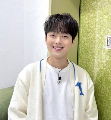 이찬원 인스타 팬카페 프로필 고향 키 소속사-20 이찬원 인스타 팬카페 프로필 고향 키 소속사-20