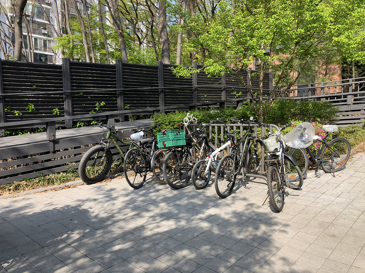 불암산 나비정원 자전거 주차장