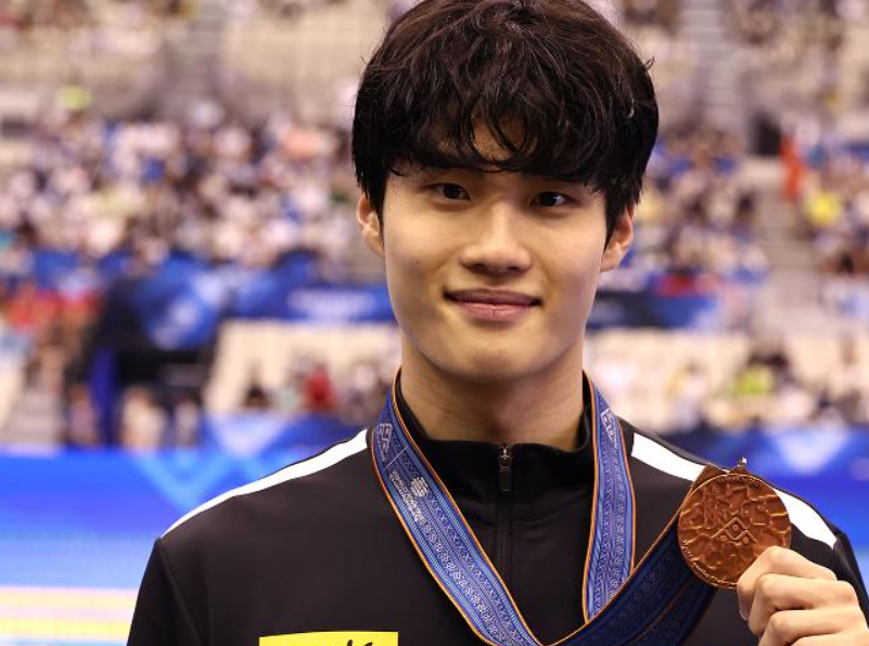 김우민 수영선수