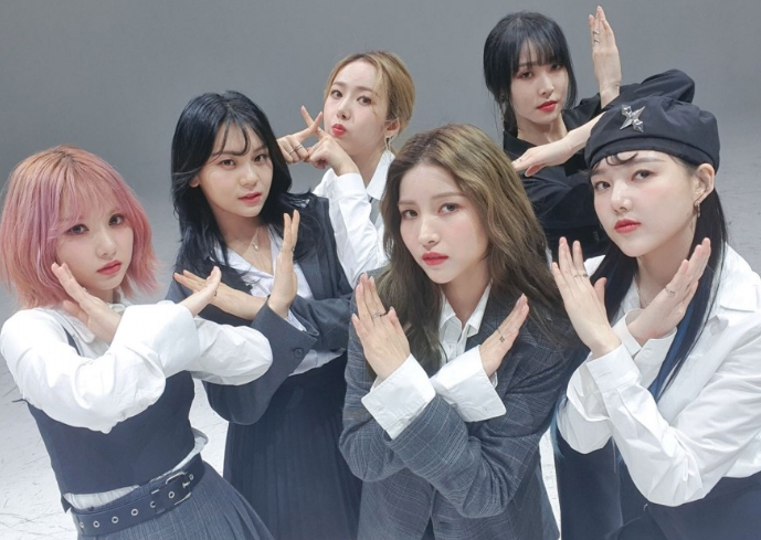  여자친구 7월 13일 컴백