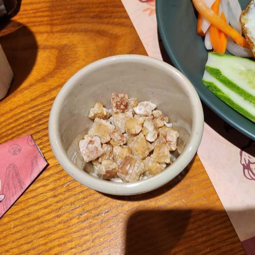 호치민여행_호치민맛집_5군_깔끔한껌승식당_껌땀사비쯔응_돼지껍질튀김