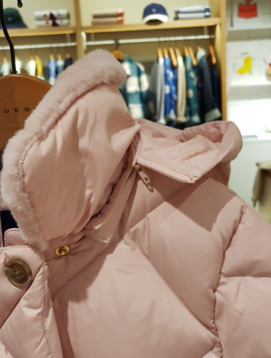 탈부착 가능한 모자