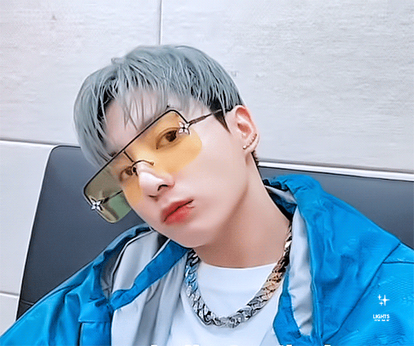 img.gif?s=09