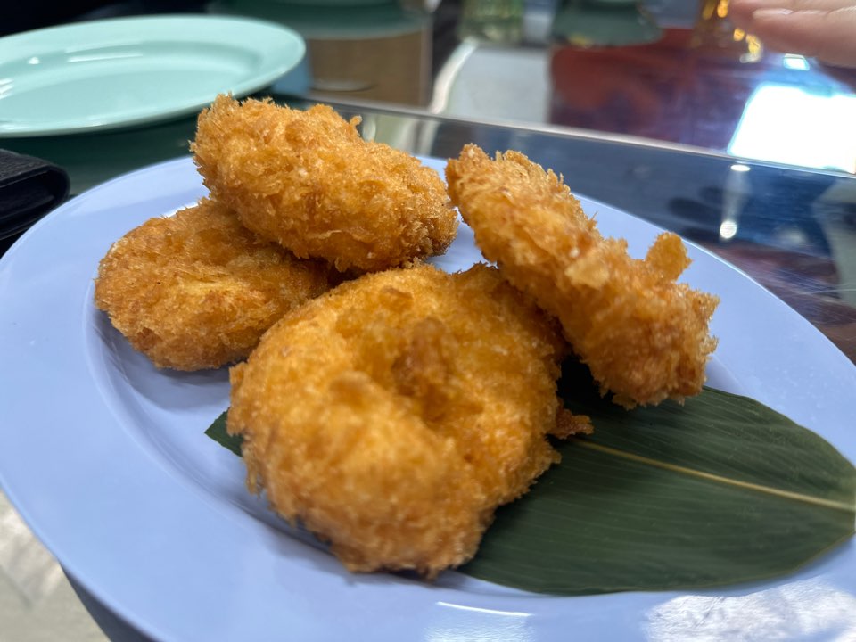 텃만꿍 새우고로케
