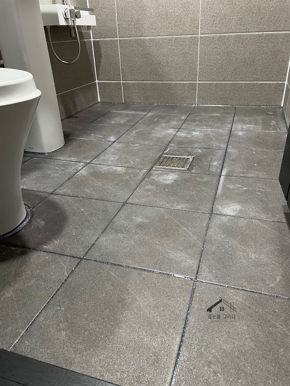 12일 충남 공주시 주택 [줄눈을 그리다] 12월 2