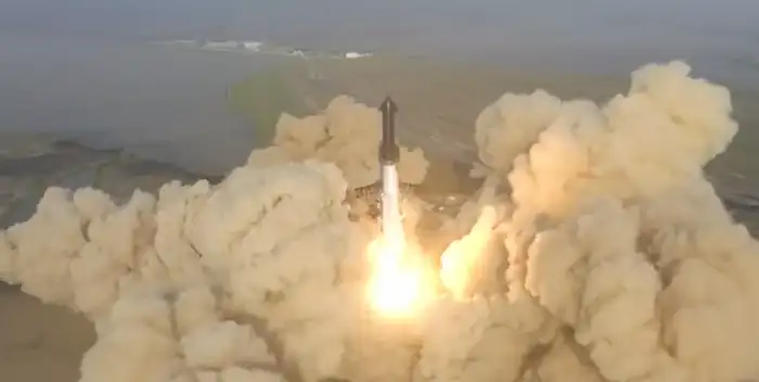 Starship의 성공적인 첫 번째 시험 비행 모습 (출처: 트위터 @SpaceX)