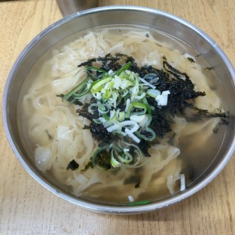 4500원 손칼국수