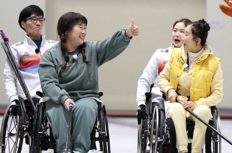 '패럴림픽 경영수업 3탄' 방영 개그맨 김민경-박소영 홍보대사,