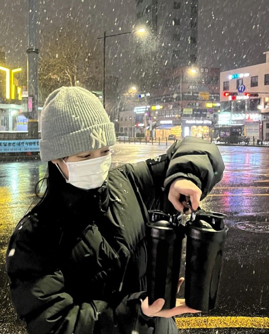  '최고기와 이혼' 유깻잎, 동갑내기 남친에 야외 커피 배달..폭설도 뚫은  [사진]