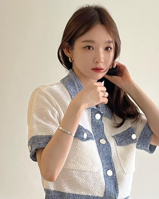 강민경