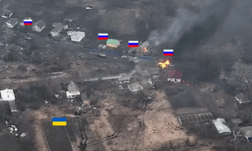  우크라이나군의 러시아군 기습 공격 영상 VIDEO: Ukrainian tank single destroys massive Russian convoy