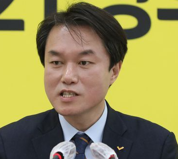  정의당 대표 김종철, 정의당 비례대표 국회의원 장혜영 성추행 인정, 사퇴, 장혜영 누구? 심상정 키즈? 메갈?