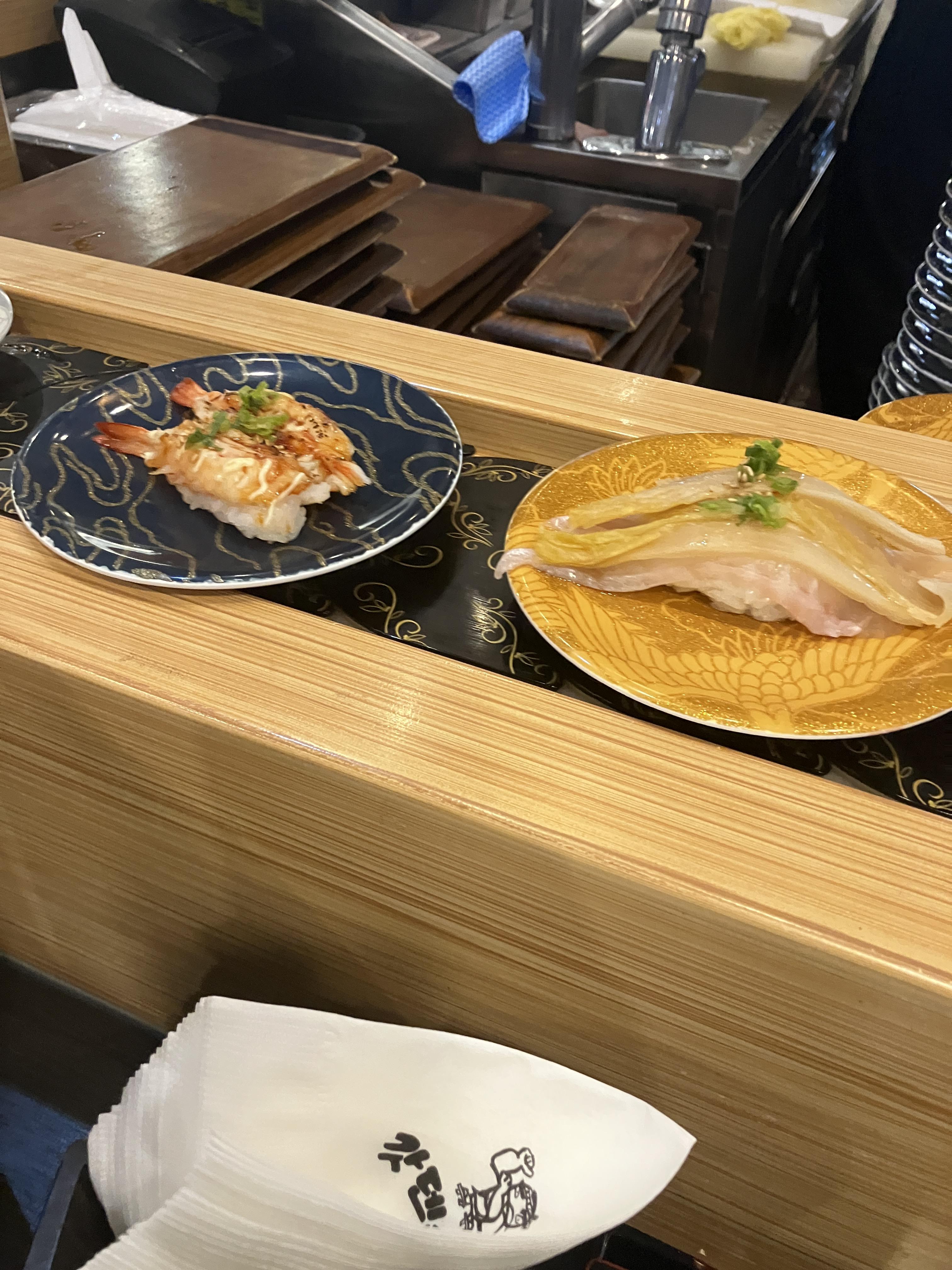 롯데몰 갓덴스시가 가장 좋아하는 조립라인 스시