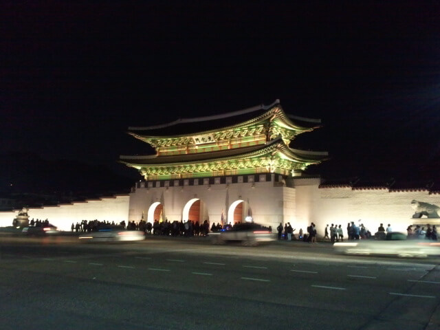 경복궁-입구-사진