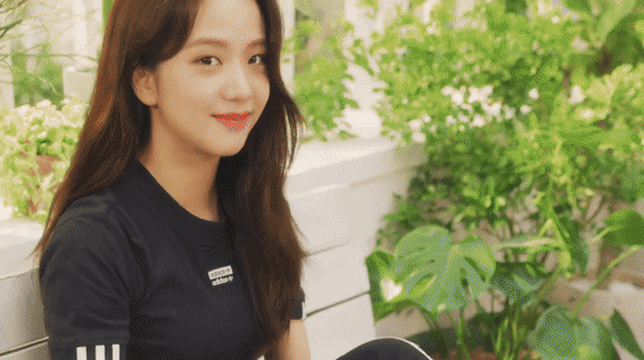  아디다스 광고 블핑 블랙핑크