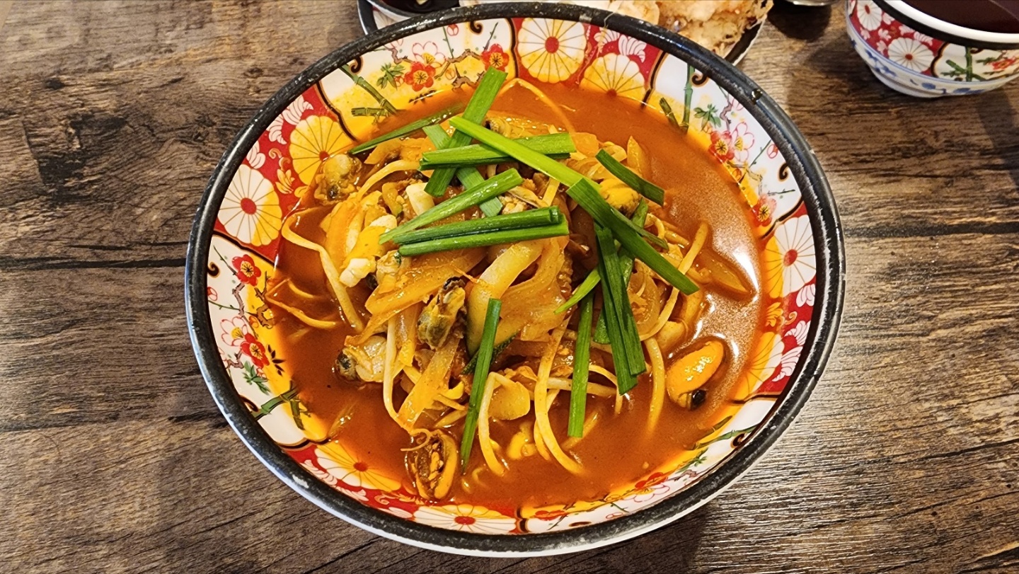  자극적이고 강한 맛의 중국집을 좋아한다면, 청해