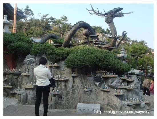 해동용궁사에 있는 용궁사 기념물