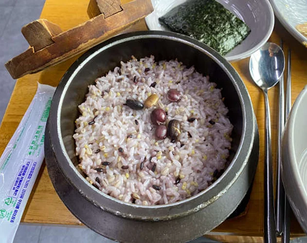 원조1호공항마을