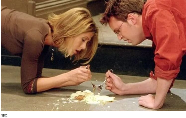  [건강 상식] 과학적 근거 없는 속설? It's Now Safe to Eat Food That's Been Dropped On the Floor