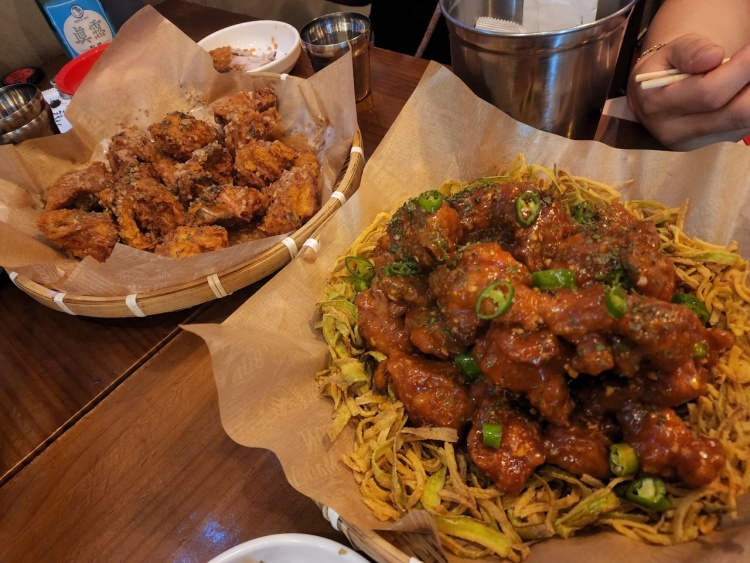 투데이 맛있는 메뉴 대한민국 치킨대전 예선전 우승 본선우승 애된장치킨&#44; 제사빠치킨&#44; 현무암 치킨 맛있는 식당 추천 부산 부평동 자갈치역 맛집