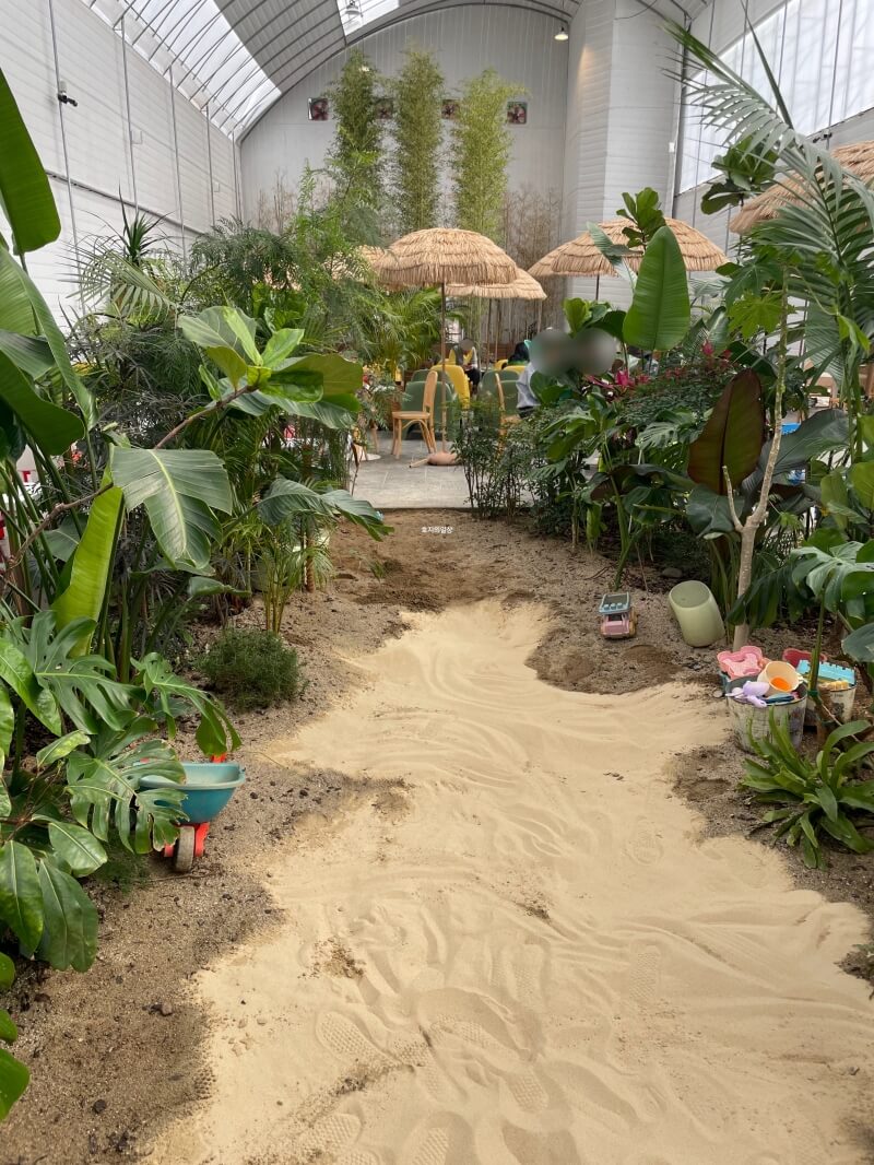 용인 식물원 카페 어반리프 - 플랜트 핏 모래 놀이터