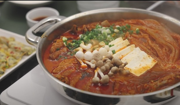 김치찜 이미지