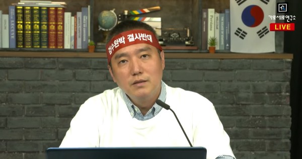 인물11