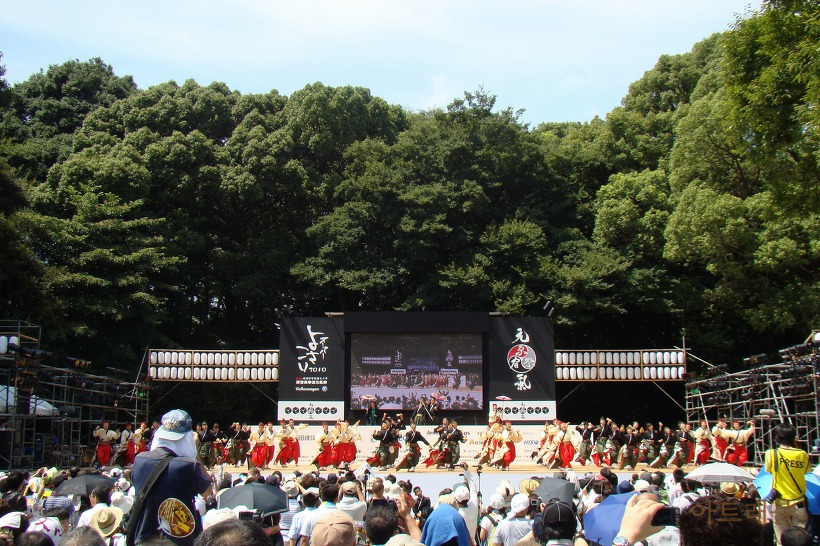 도쿄 8월 축제 하라주쿠 오모테산도 겐키마쓰리 슈퍼 요사코이