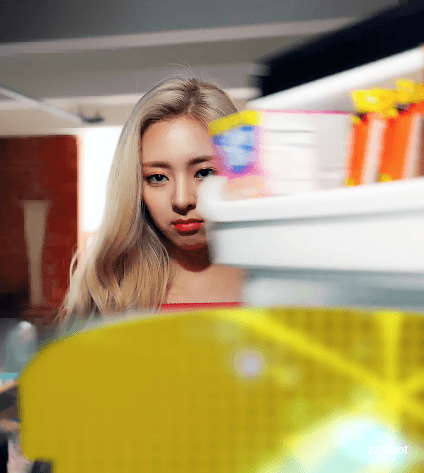 상큼 뮤직비디오 유나 움짤