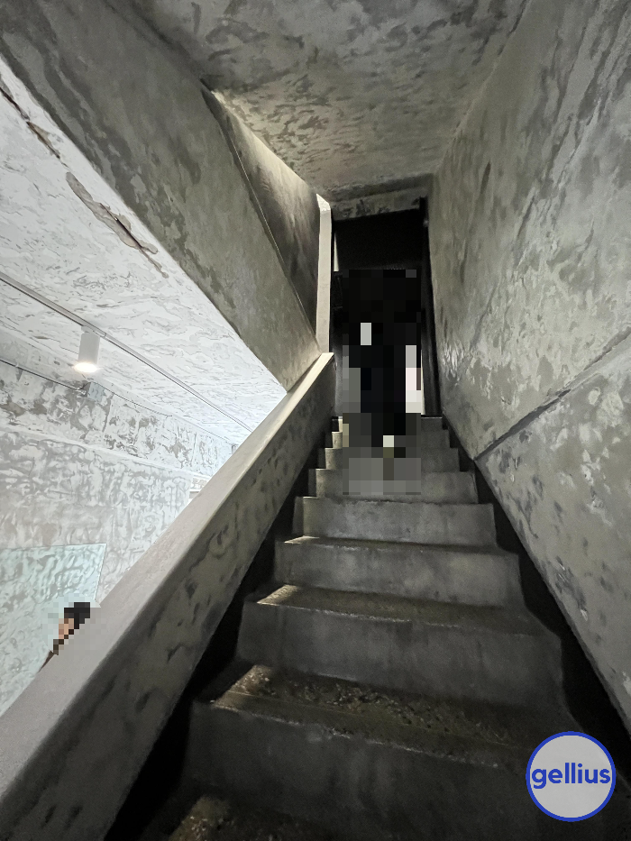 성수 갤럭시 스튜디오&#44; 계단