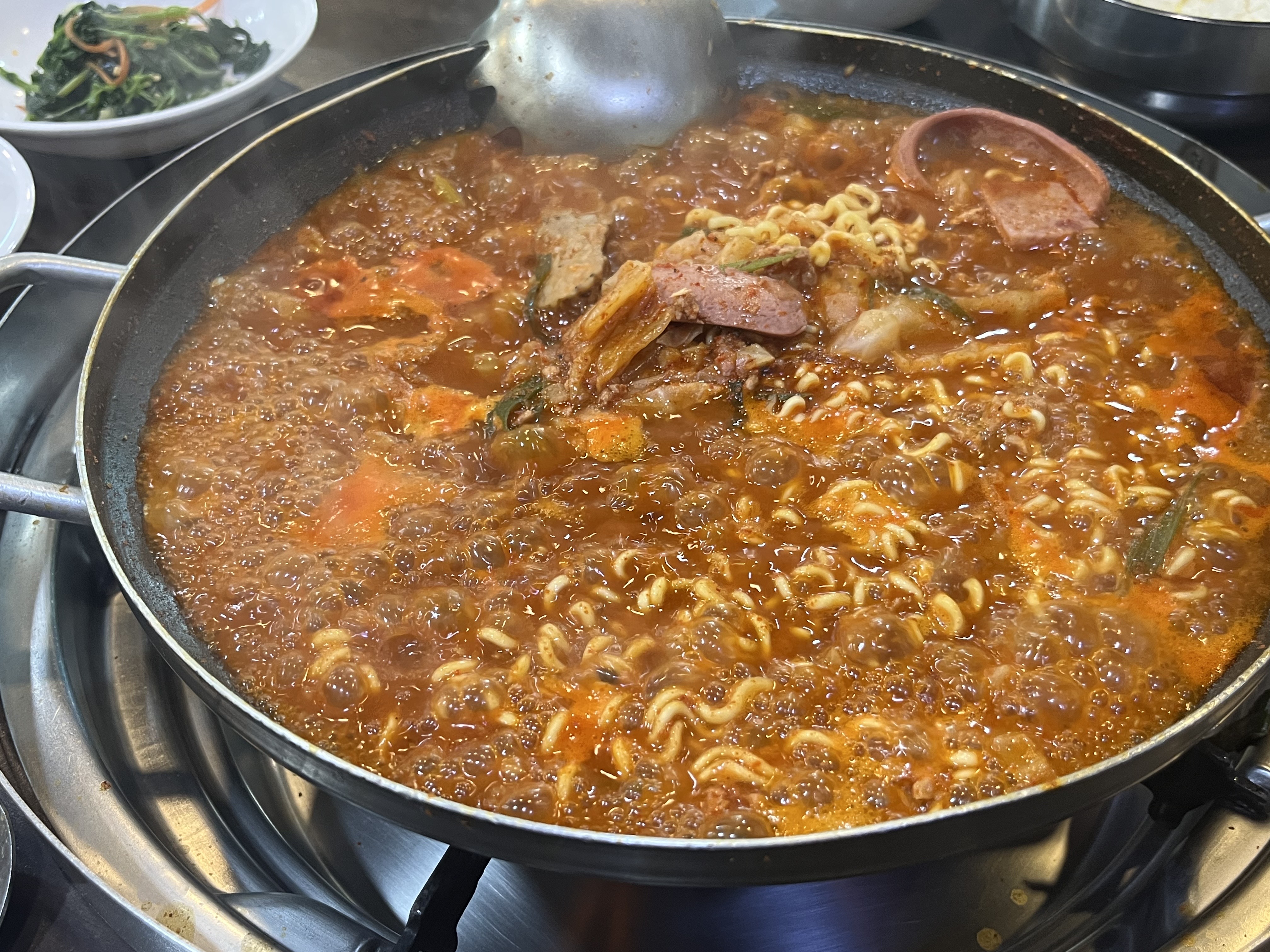 부일부대찌개_라면사리