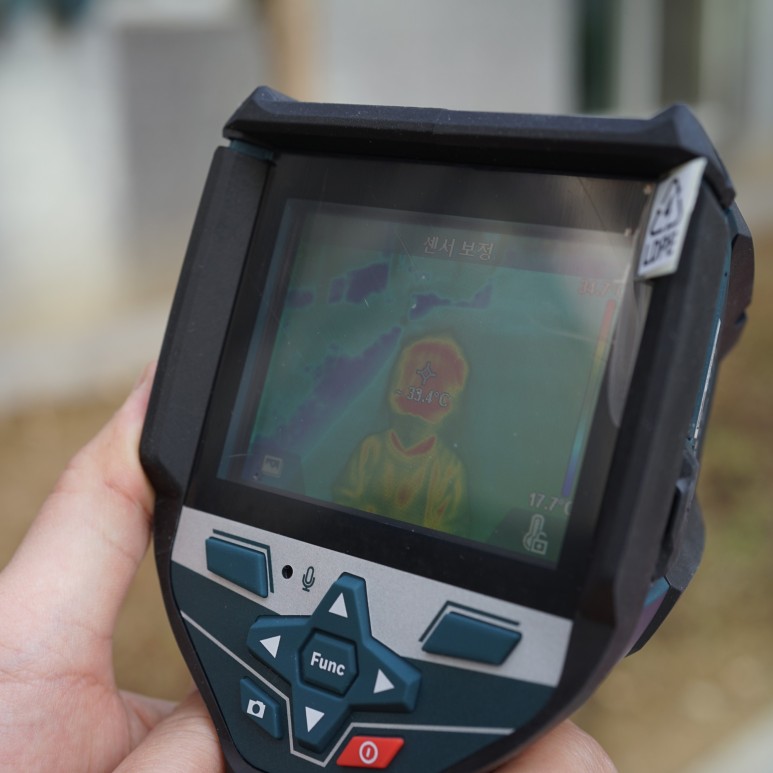 열화상 카메라 단열 점검 편리한 보쉬 8
