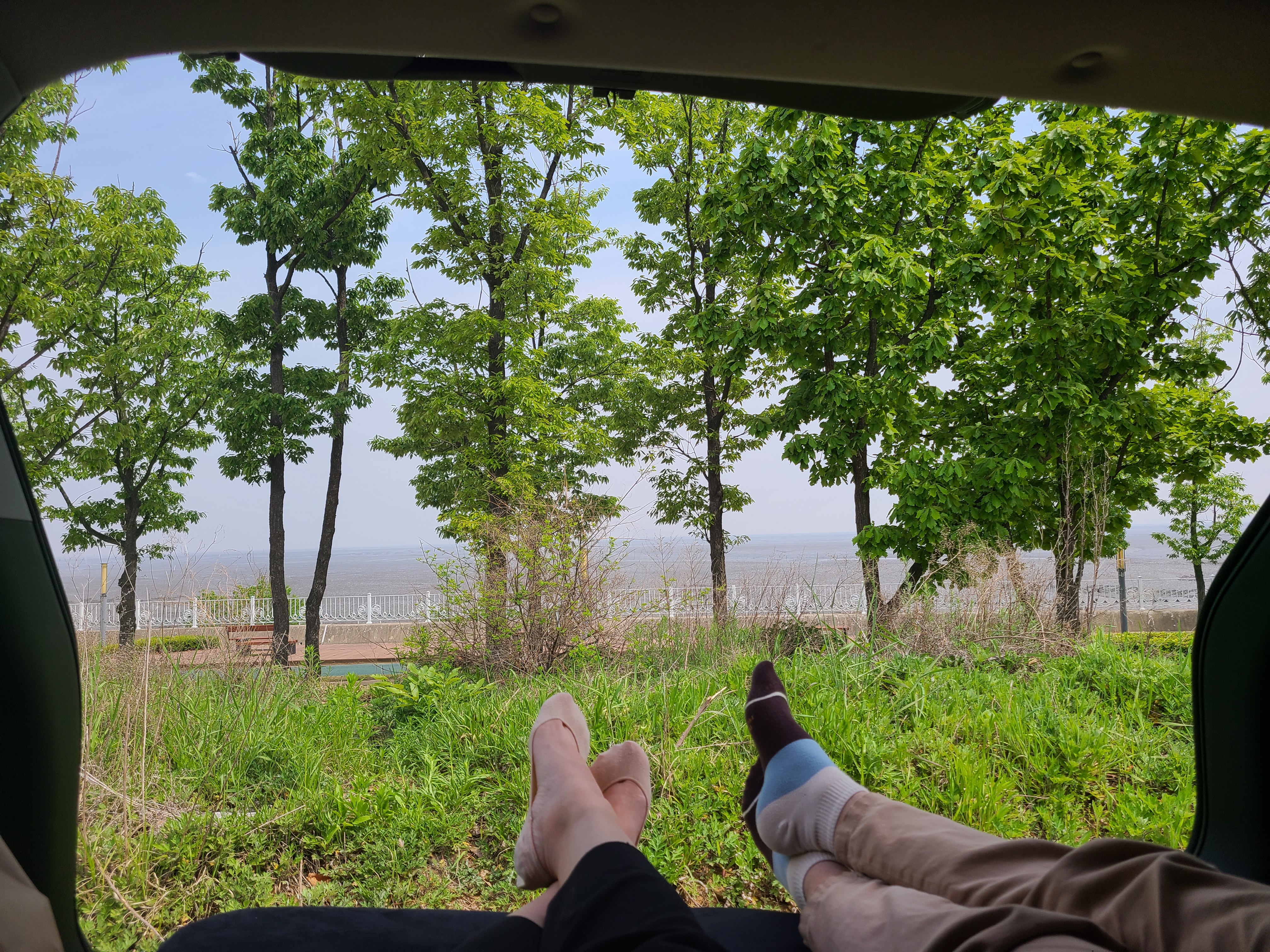  닌니 유치원 보내고 간단히 차크닉 왔어요 :)