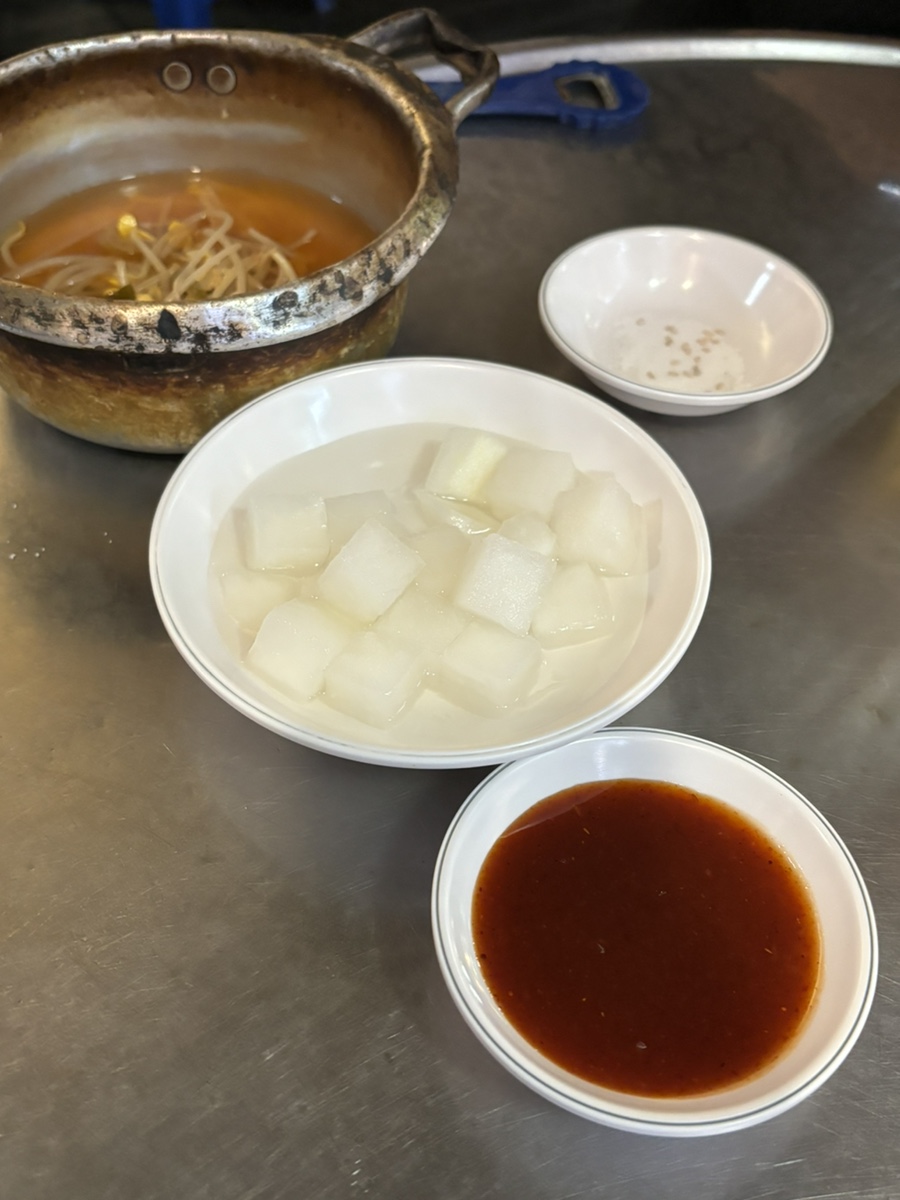 빨간석쇠 이미지