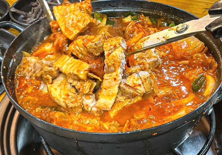 돼지고기김치찜