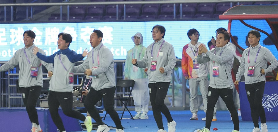 아시안게임 남자 축구 금메달 획득 한일전 2대1승리 아시안게임 남자 축구 3연속 금메달 획득 한일전 2대1승리 