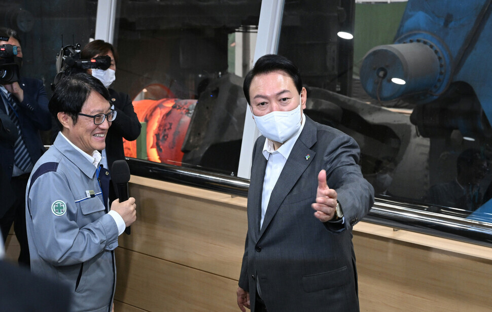  윤 대통령 "호화청사 매각" 하루만에..정부, 공공기관 청사 전수조사
