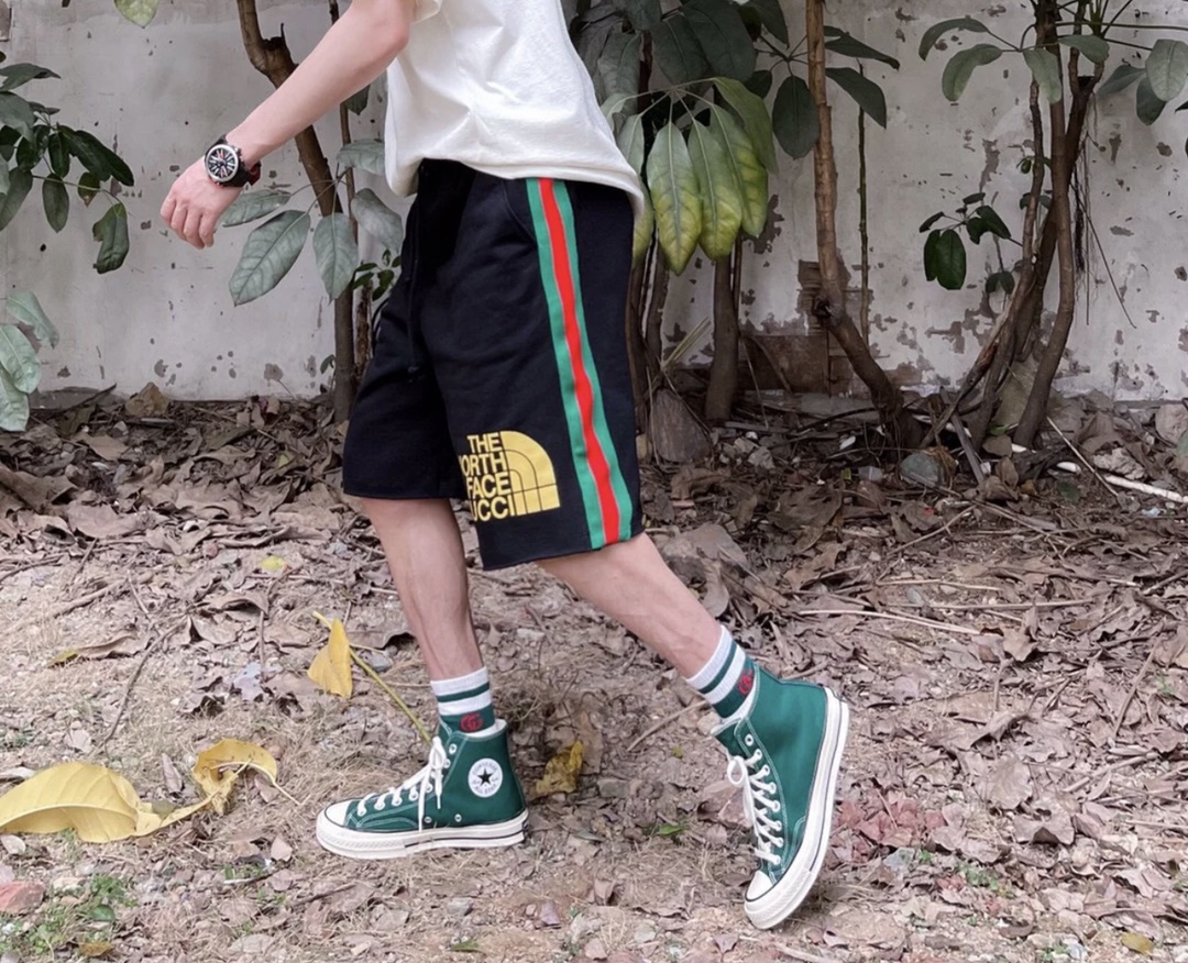  [GUCCI x THE NORTH FACE] 구찌 웹 프린트 더 노스페이스 코튼 반바지 651727 XJDIP 1082 (2 COLOR)