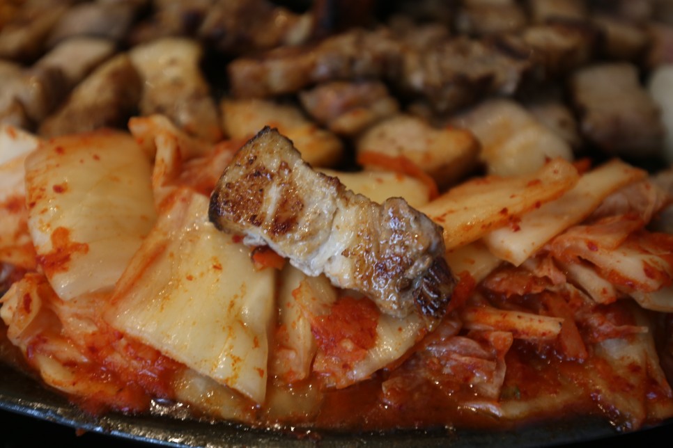 이게 육덕이지! 합정 삼겹살 1