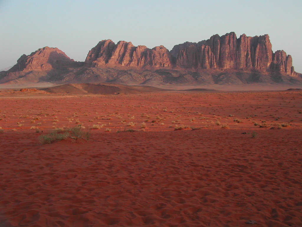 요르단-와디럼사막의-아침풍경