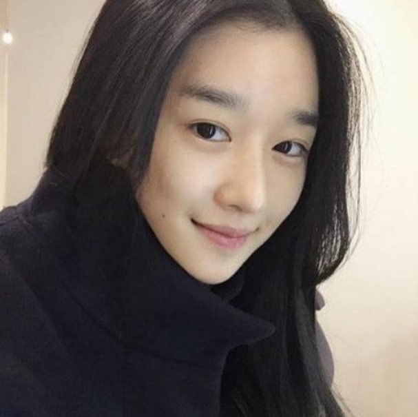  배우 서예지 가슴수술 논란