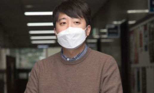  이준석 성상납 의혹, 이준석 "말 그대로 저와 관계가 없는 사기 사건" 의혹 일축