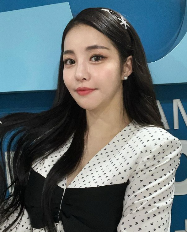  유정 브레이브걸스 나이 프로필 키 맥심 화보 레전드 인스타 과거